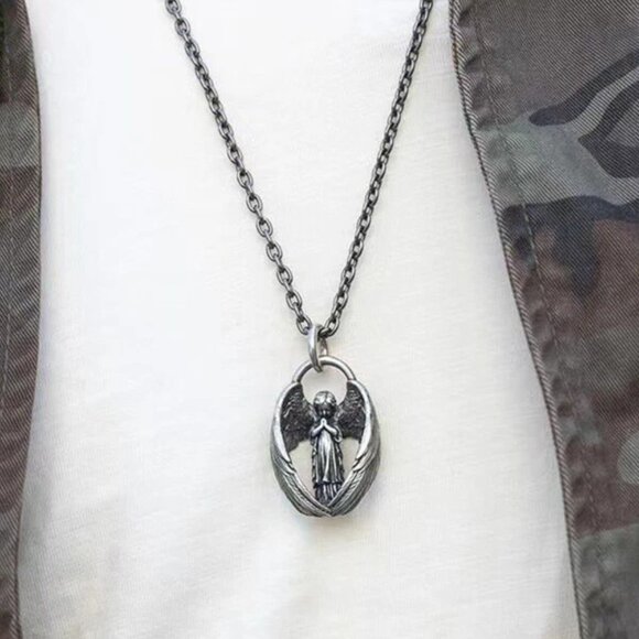 Guardian Cherub Angel Silver Fashion Pendant Necklace NWOT - Picture 9 of 10